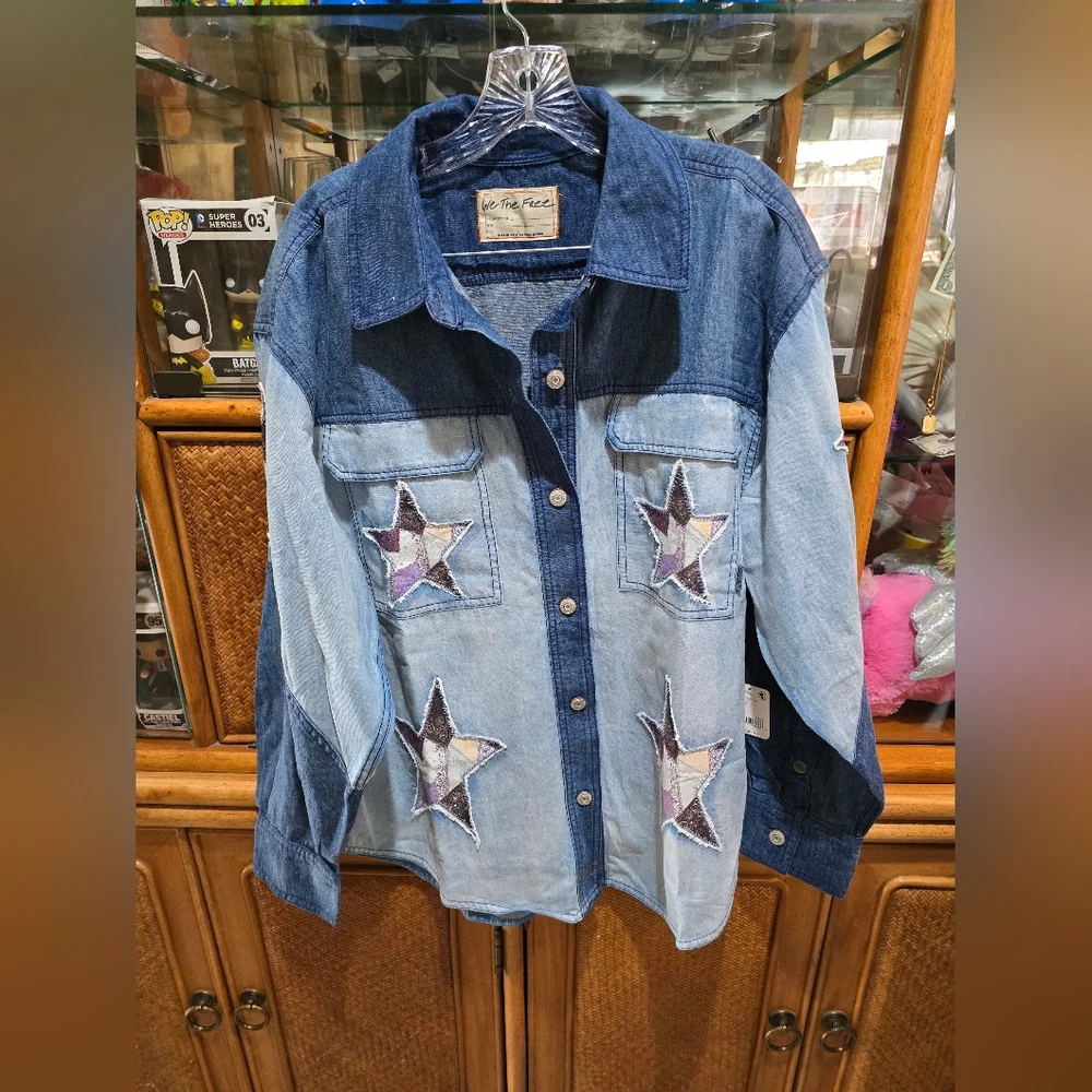 WE THE FREE PEOPLE THE STARS DENIM TOP 🌟 - Picture 2 of 8